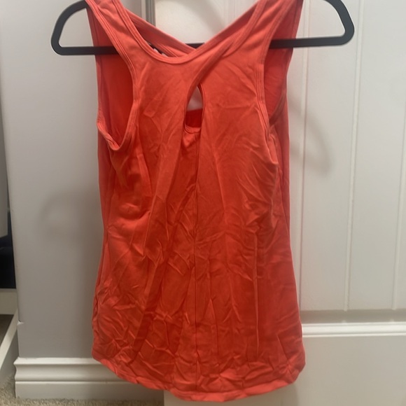 3/$15🎉The north face tank top XS - Picture 3 of 4